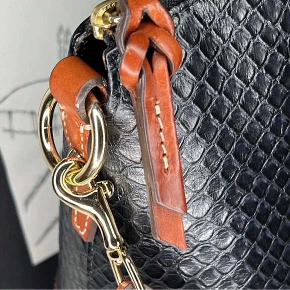 Dooney and Bourke Satchel or Crossbody Women's Back Bag.. - Picture 3 of 15